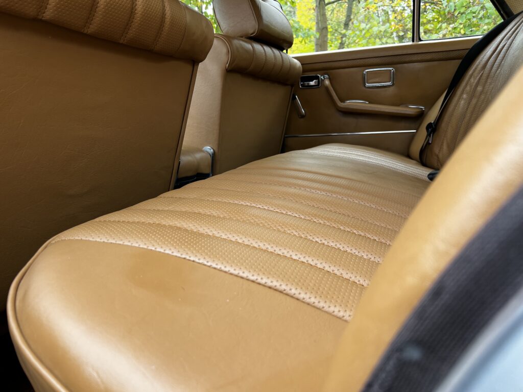Sitzbezüge für Mercedes W108