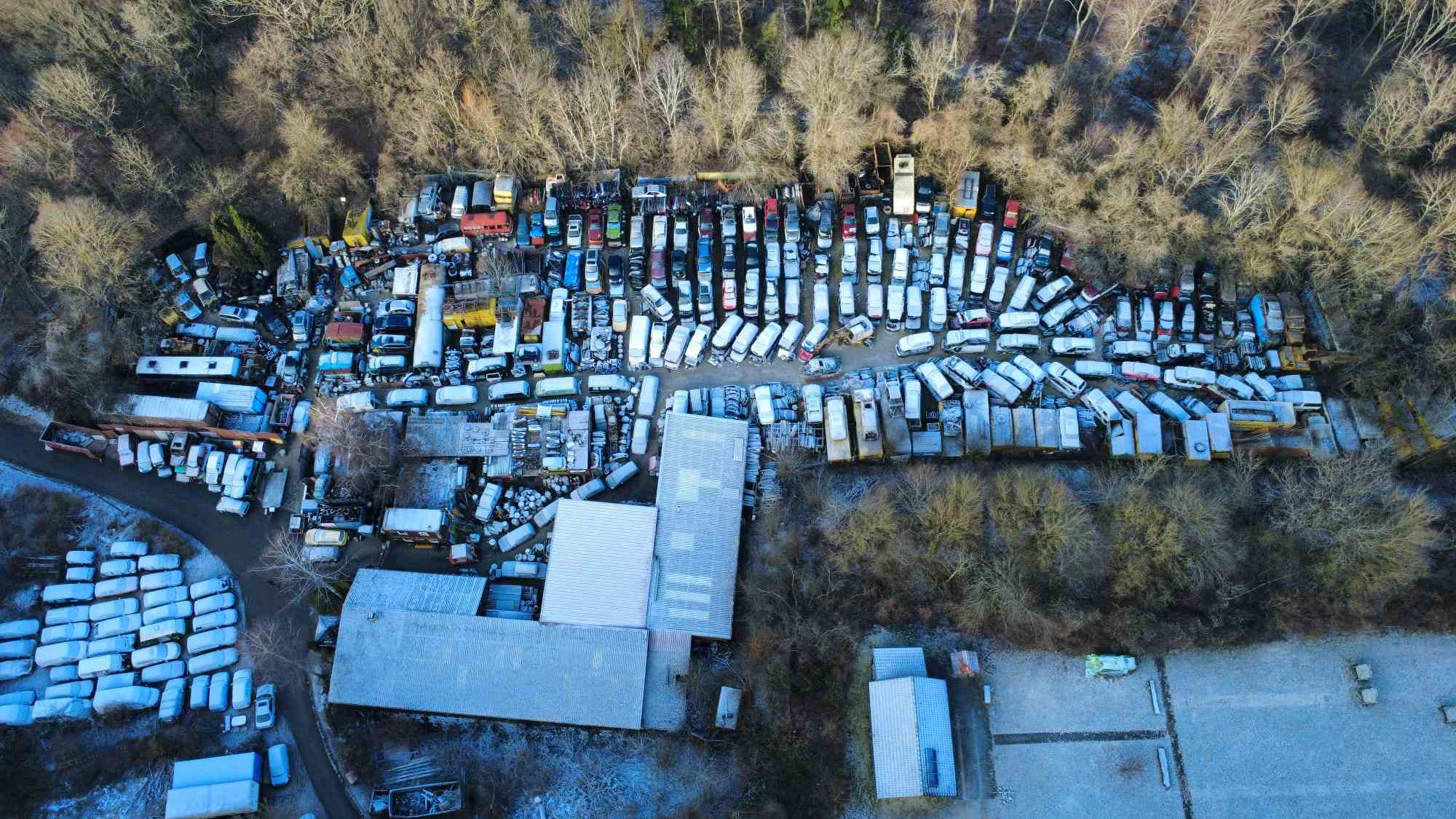 Fischer Autoverwertung - erster Oldtimer-Schrottplatz Deutschlands (1)