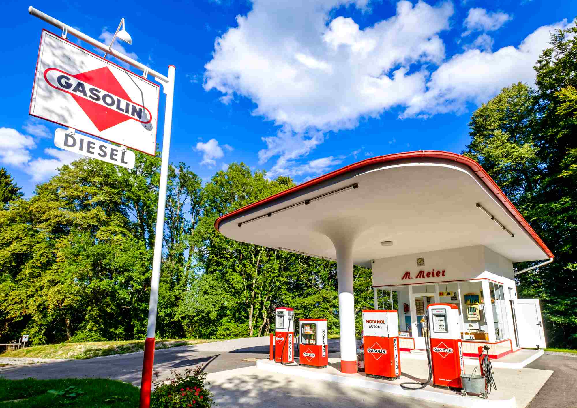 Geschichte der Tankstelle – 2 Geschichte der Tankstelle - 2