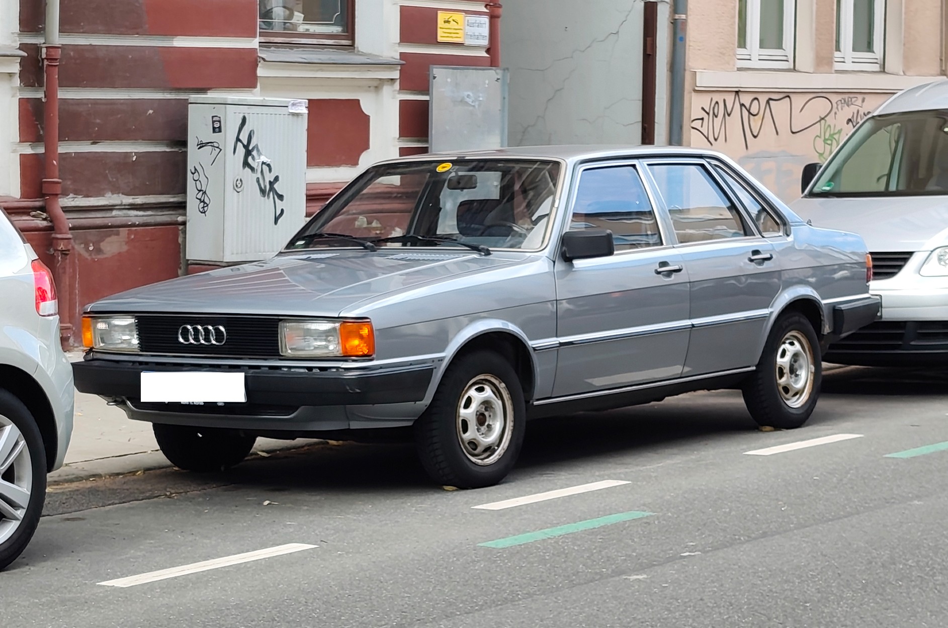Die vier Generation des Audi 100 in der Übersicht bei Retromanie (5)