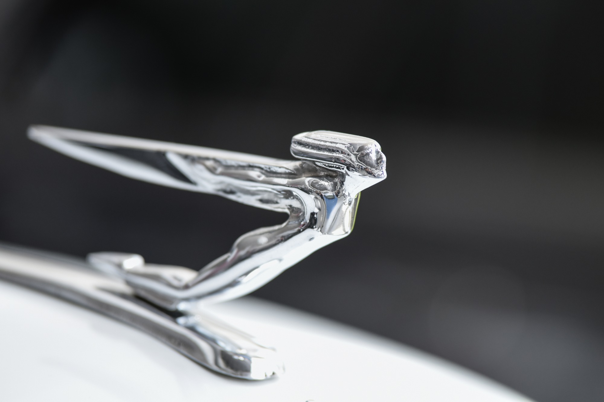 Cadillac Flying Lady Kühlerfigur bei Retromanie