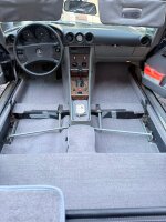 Teppichsatz Teppich für Mercedes SL107 R107/W107 Gummi Absatzschoner grau (Velours)