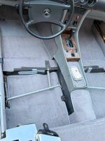 Teppichsatz Teppich für Mercedes SL107 R107/W107 Gummi Absatzschoner grau (Velours)