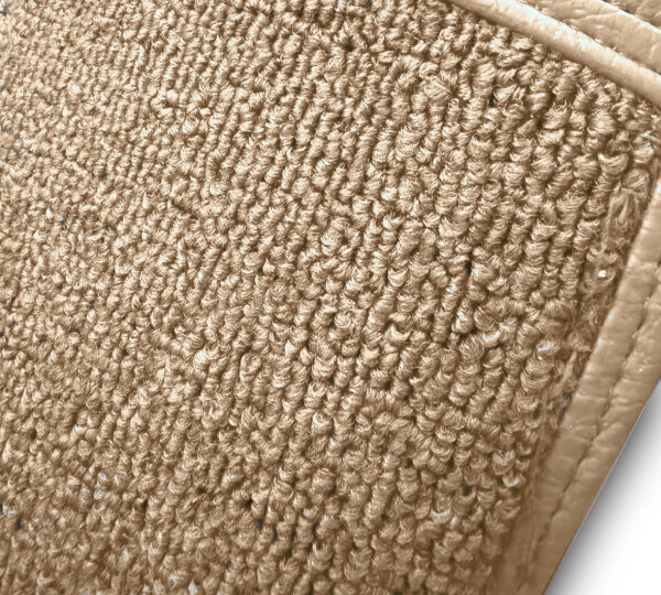 Teppichsatz Teppich für Mercedes W114 W115 Coupe Gummi Absatzschoner beige (Schlinge)