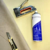 Sprühkleber Sattlerkleber extra Stark Hitzebeständig 140°C 500 ml