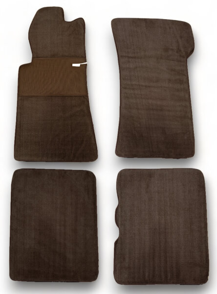braun (Velour)